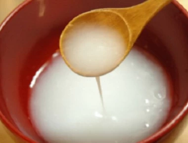 Μην πετάτε το νερό από το βράσιμο του ρυζιού – Δείτε τι καλό κάνει